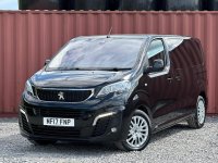 PEUGEOT TRAVELLER